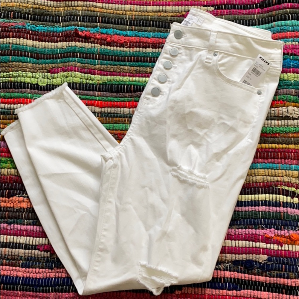 NWT Tillys White cropped destructed jeans size 13